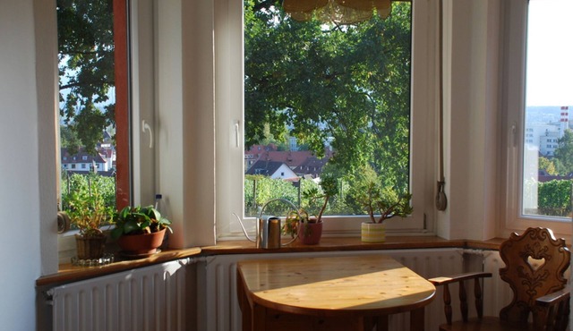 Rotes Haus über den Weinbergen, 89qm, 2 Schlafräume, max.5 Personen