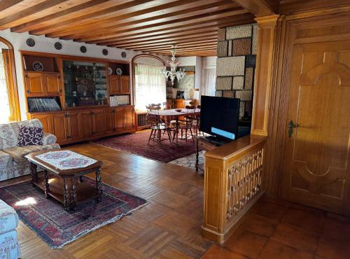 Rousseau's Apartment