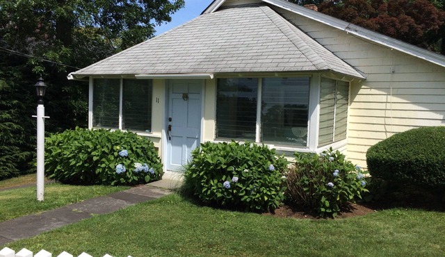 Rowayton Bungalow-Still Summer Availability!