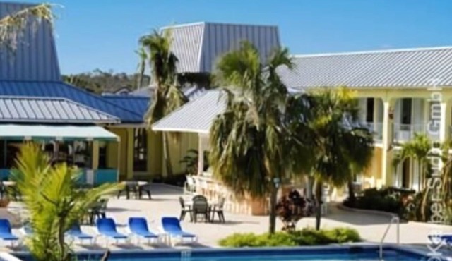 Royal Islander Hotel