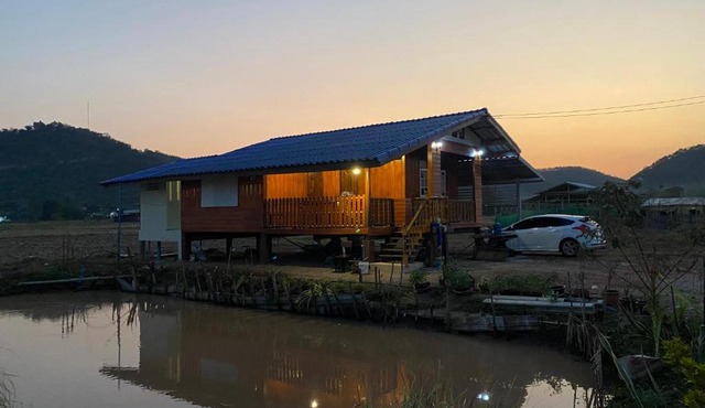 Royal mountain field (บ้านทุ่งเขาหลวง ราชบุรี)