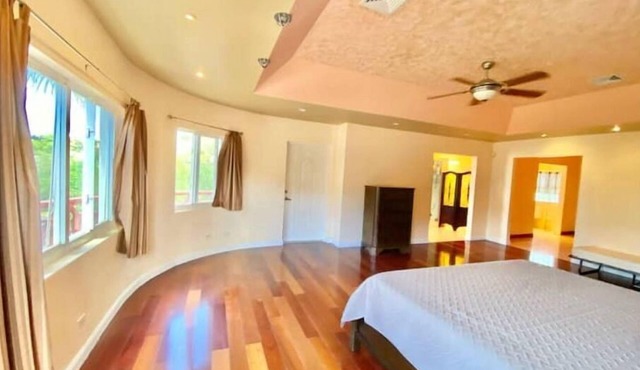 Royal Palms Estate