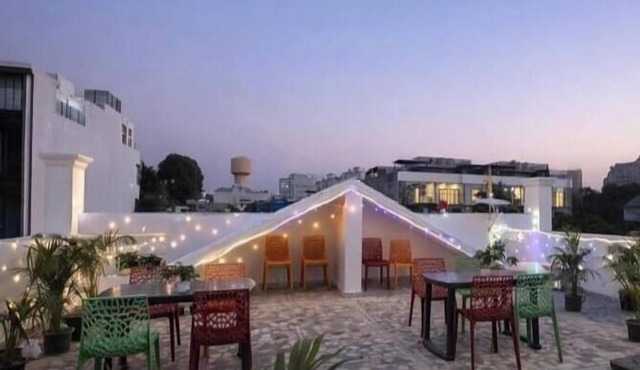 royal spark inn03