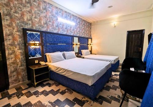 Royal Tree Hotel