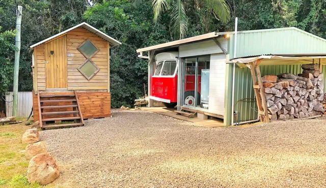 Ruby Baby Bus: Unique Glamping Escape with Shower & Kitchenette in Nature