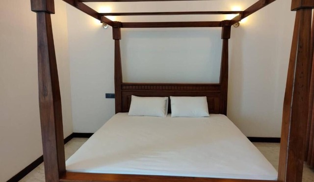 RUBY SUITE