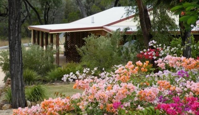 Rubyvale Motel & Holiday Units - An Adults Only Getaway