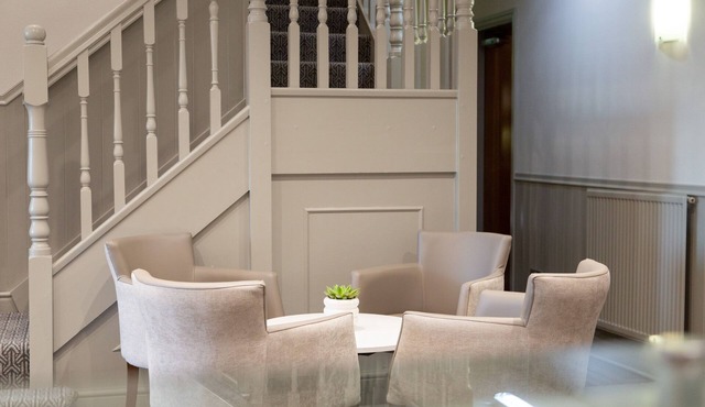 Rufford Arms Hotel