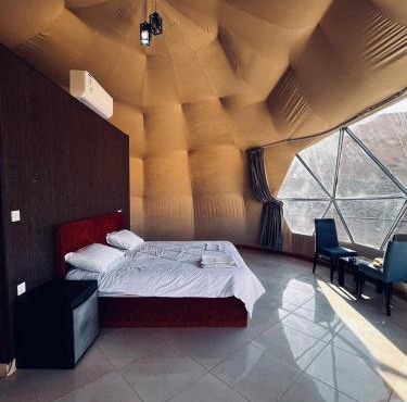 Rum Awaad luxury camp