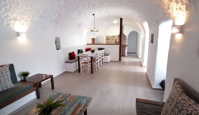 Rural accommodation Cave Adonia II