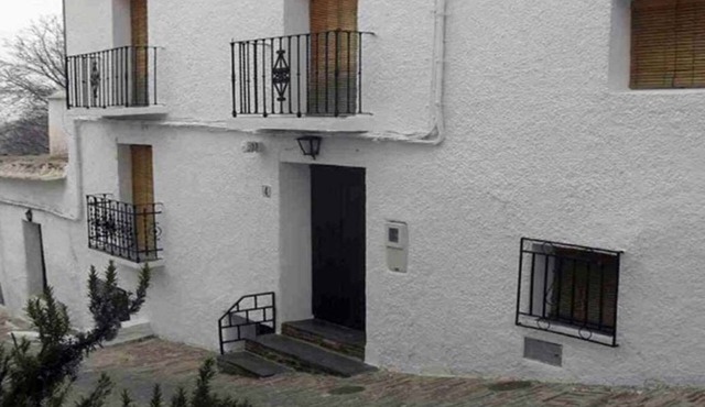 Rural Accommodation El Romero for 6 people