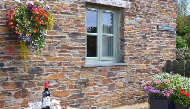 Rural Complex 7 Lux Cottages, Hawthorn Cottage, with Beautiful south views