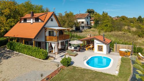 Rural holiday home Divita