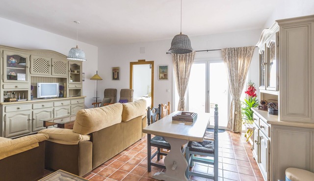 Rural House Castillo de Segura for 12 people