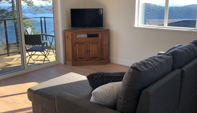 Rural retreat, amazing views on 21 acres, within driving distance to Victoria.