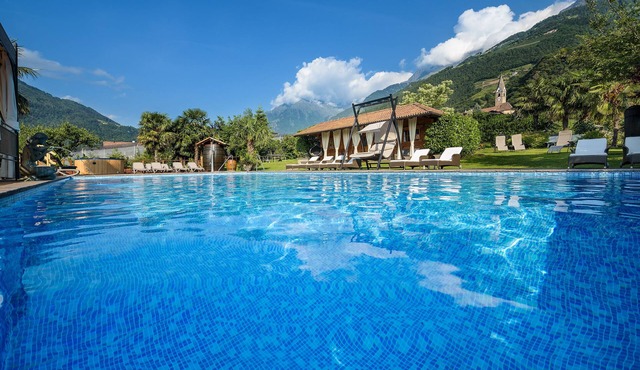 Ruster Resort