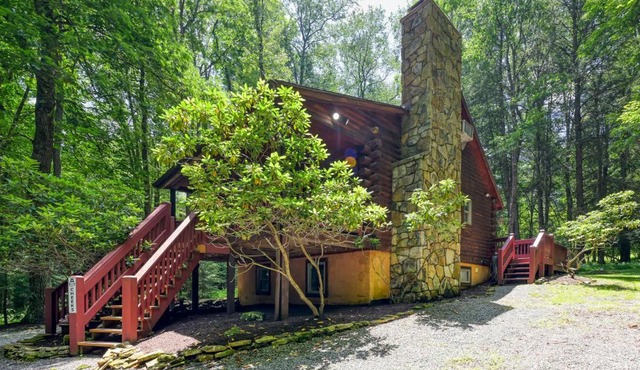 Rustic 2BR Cabin - HOT TUB & Fireplace - Oakland