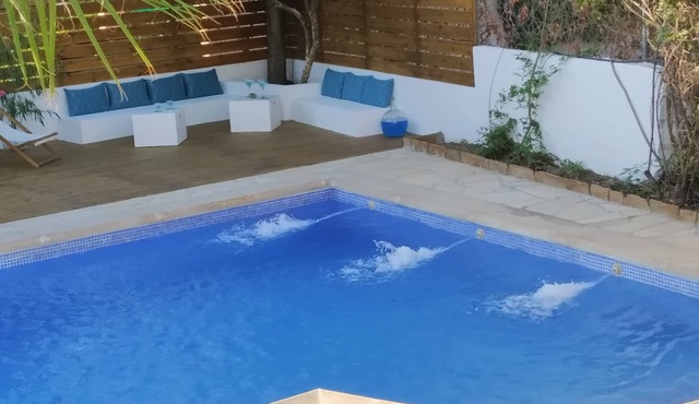 Rustic accommodation, House Museum. Pool & BBQ