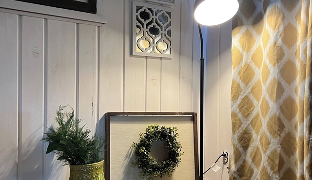 Rustic boho boutique hotel in beautfui Houghton Lake