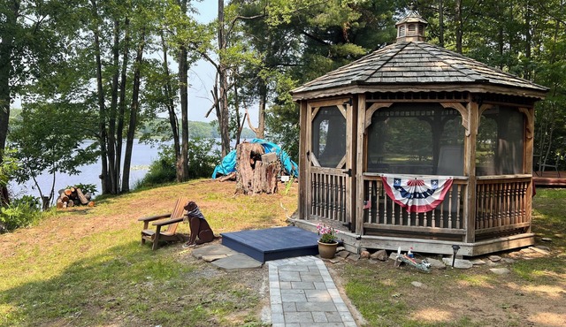 Rustic Cabin A Tad Off The Black River!