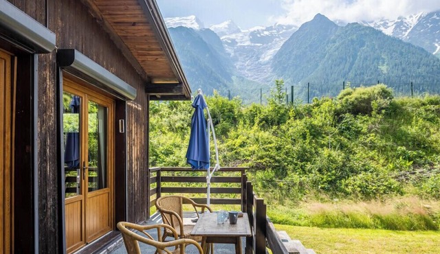 Rustic chalet with garden in Chamonix