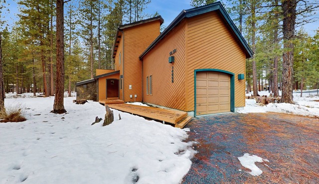 Rustic-chic home with patio, pools, hot tubs, & fitness center
