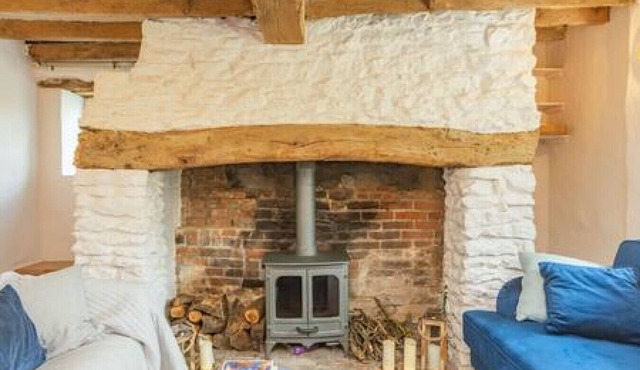Rustic Cottage nr Le Manoir A'QuatSaisons