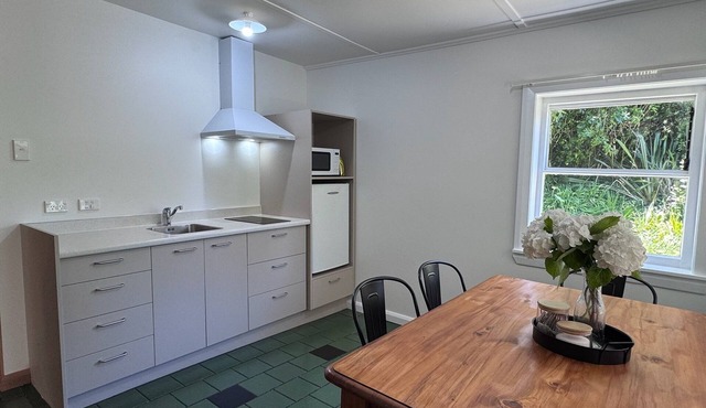 Rustic cottage on 37 private hectares - digital detox retreat