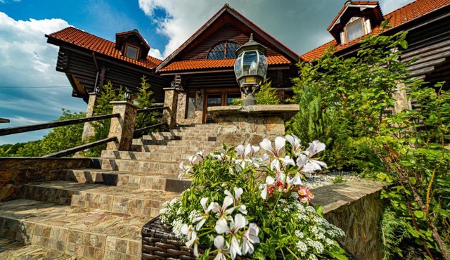 Rustic Cottage