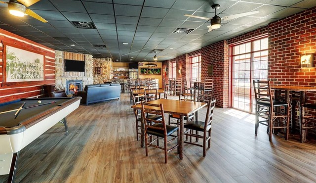 Rustic Elegance near Mississippi River, Heated Inside Pool | 3 Units