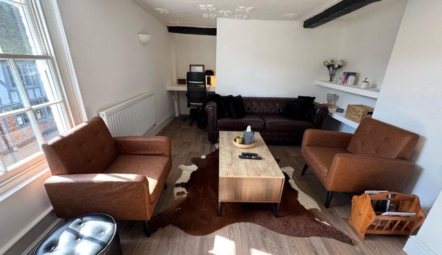 Rustic Elegance Town Centre Flat