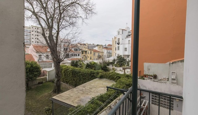 Rustic Flat at Lisbon`s Heart
