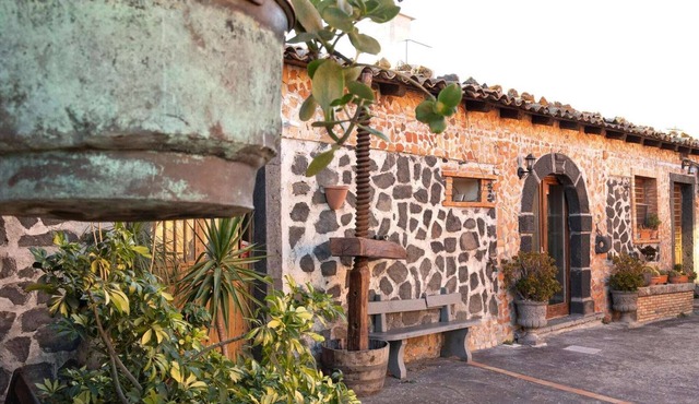 Rustic House by Alcantara River with Pool