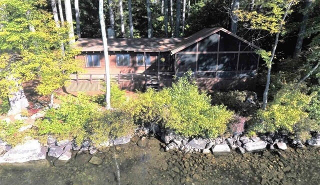 Rustic Lakefront Retreat: Private Lake Access and Boat Dock