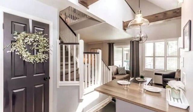 Rustic Loft at Blue