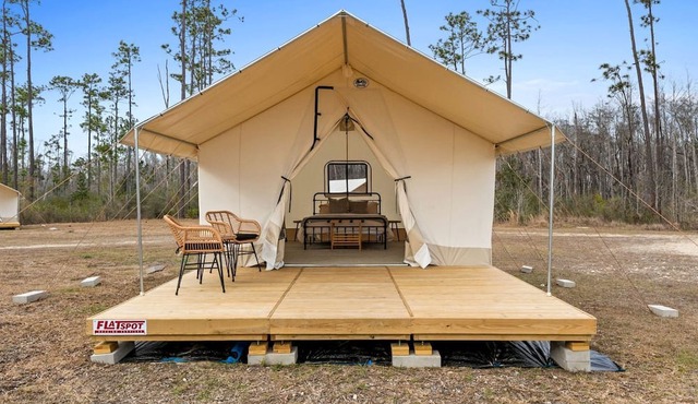 Rustic Luxury Glamping Experience with Lakes, Wildlife & Adventure in Wewahitchka, Florida