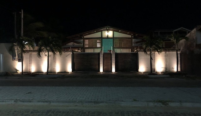 RUSTIC MANSION 11 SUITES 50 BEDS NEXT TO BEACH PARK