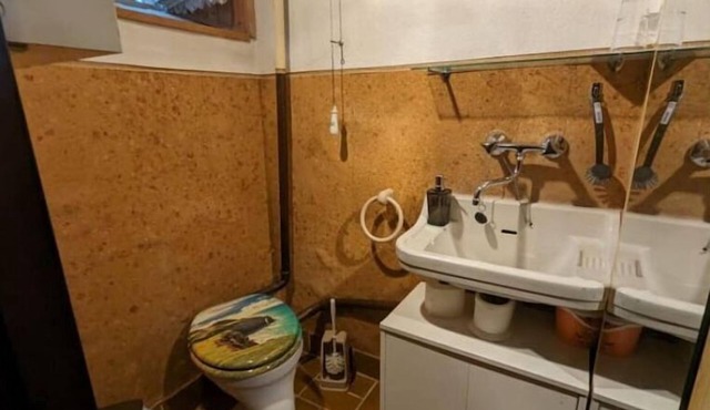 Rustic monteur room close to nature