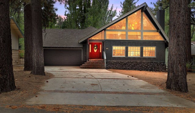 Rustic Mountain Cabin Near Big Bear Lake, California