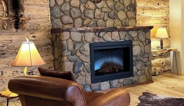 Rustic Retreat on Division Ave. in Cavalier, ND Studio Apartment with no stairs!