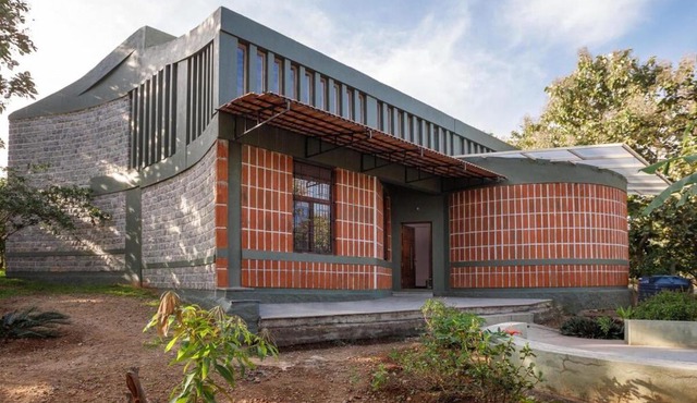 Rustic Ridge Villa by StayJade Pool Bonfire Blr