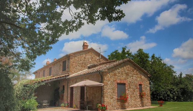 Rustic Stone Farmhouse in Proceno