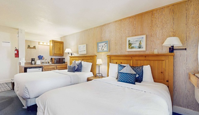 Rustic suite in the heart of Northstar - easy access to lifts & hiking