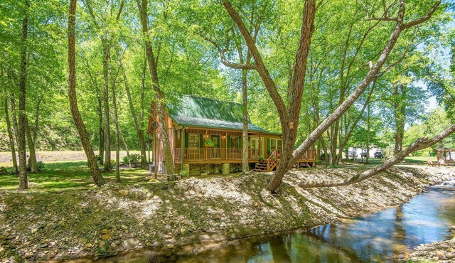 Rustic Waterfront cabin HOT TUB