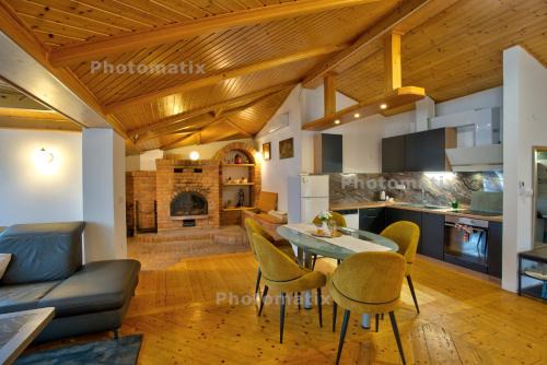 Rustica Apartments