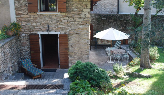 Rustico Cecina by Theater Home, with big closed garden