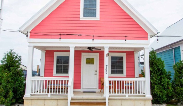 Rusty Crab - 1 Bed/2 Loft Lakeside Cottage!