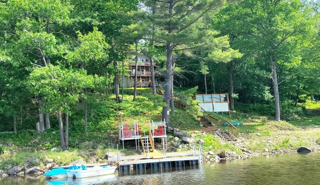 Ruth's waterfront cottage near Pembroke