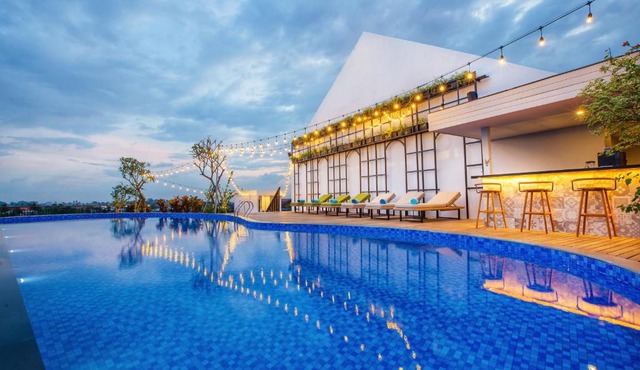 RV Hotel Gianyar