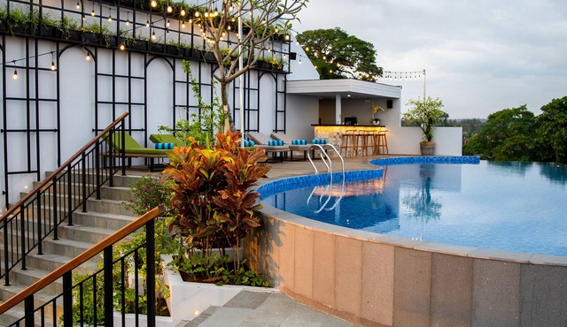 RV Hotel Gianyar